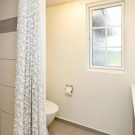 Revsore Sleeps 26 Pool Wifi Holiday home *